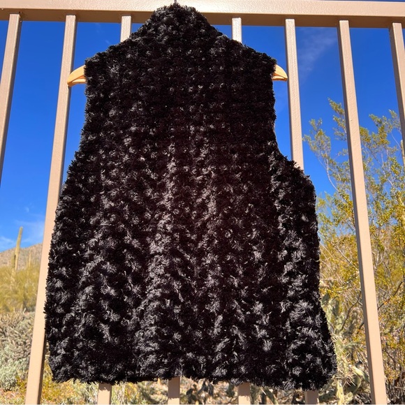 East 5th Women’s Zipper Vest Color Black L/XL Two Pockets - Picture 2 of 11